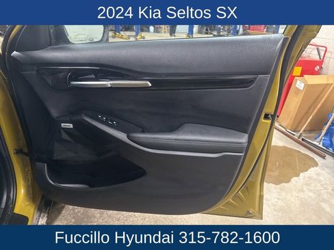 Used 2024 Kia Seltos SX image 14