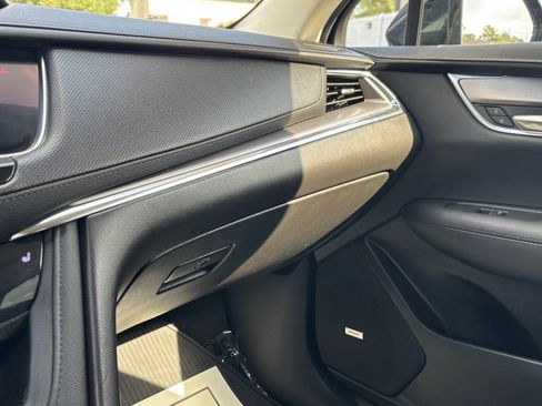 Used 2019 Cadillac XT5 Luxury AWD/4WD image 42