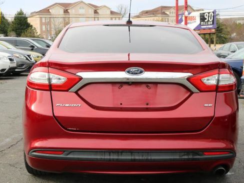 Used 2015 Ford Fusion SE image 6