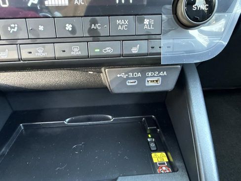 New 2026 Subaru Outback Premium image 28