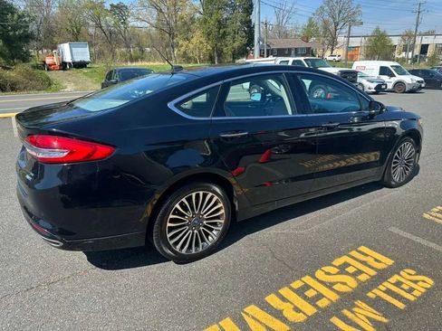 Used 2017 Ford Fusion SE w/ Fusion SE Technology Package image 7