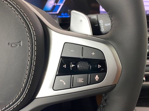 Used 2026 BMW X5 xDrive50e w/ M Sport Package image 27