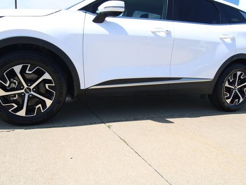 Used 2024 Kia Sportage EX FWD image 10