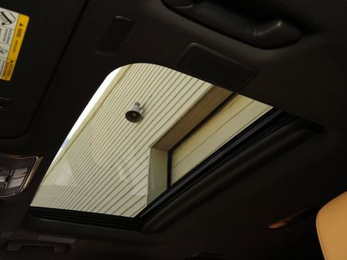 Used 2026 Lexus LX 600 4WD w/ Luxury Package image 21