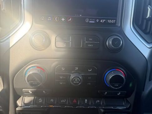 Used 2022 Chevrolet Silverado 1500 RST w/ Convenience Package II AWD/4WD image 19