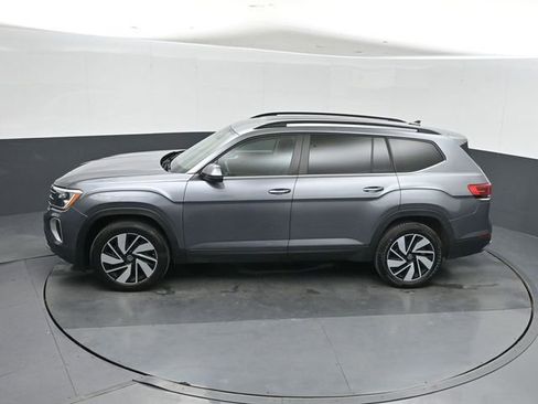 Used 2024 Volkswagen Atlas SE AWD/4WD image 37