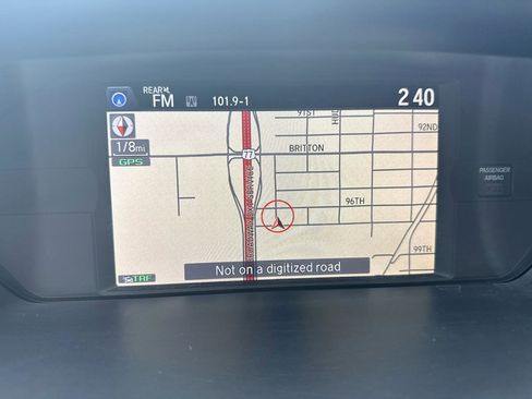 Used 2014 Honda Odyssey Touring image 23