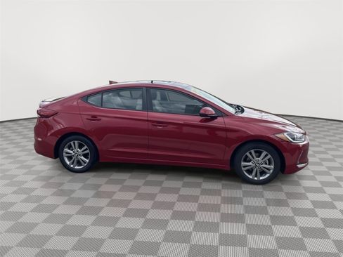 Used 2018 Hyundai Elantra Value Edition image 2