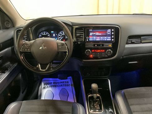 Used 2019 Mitsubishi Outlander SE AWD/4WD image 23