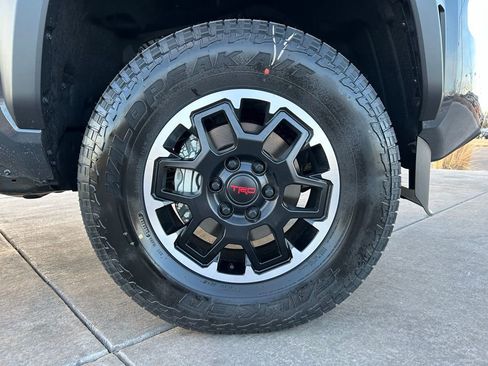 New 2026 Toyota Tacoma TRD Off-Road AWD/4WD image 28
