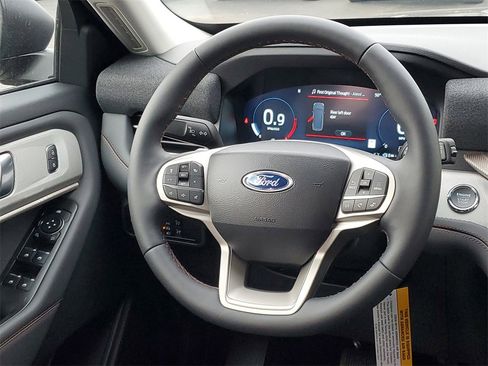 New 2026 Ford Explorer Active w/ Active Comfort Package image 26