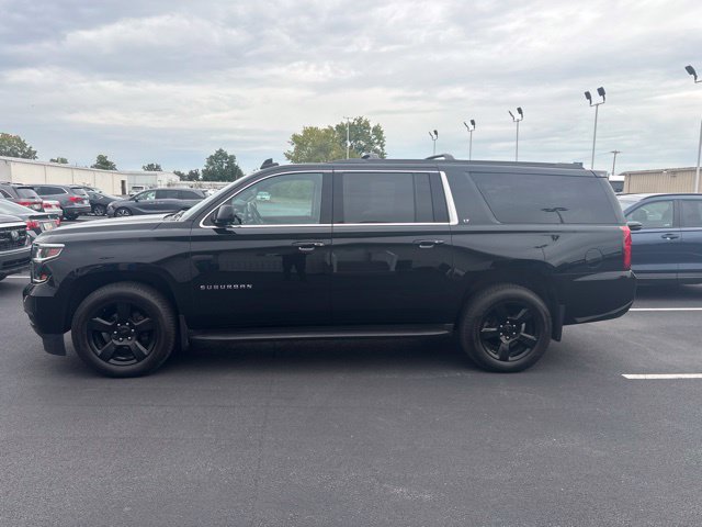 Used 2020 Chevrolet Suburban LT w/ Luxury Package AWD/4WD image 4