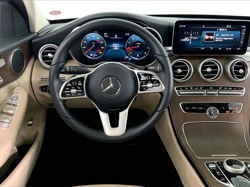 Used 2021 Mercedes-Benz C 300 Sedan image 5