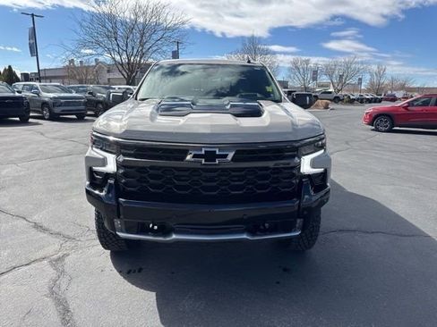 Used 2026 Chevrolet Silverado 1500 ZR2 w/ Dark Appearance Package AWD/4WD image 2