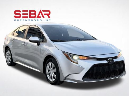 Used 2022 Toyota Corolla LE FWD image 6