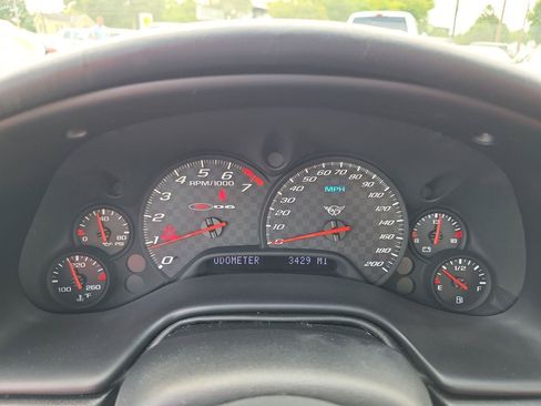Used 2001 Chevrolet Corvette Z06 w/ Memory Pkg RWD image 11