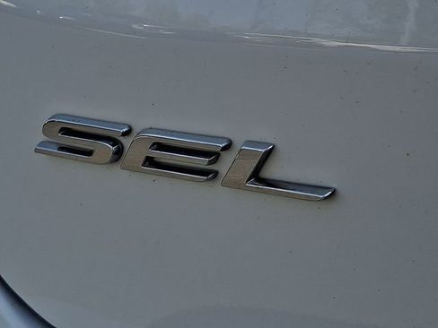 Certified 2024 Ford Edge SEL w/ Convenience Package AWD/4WD image 36