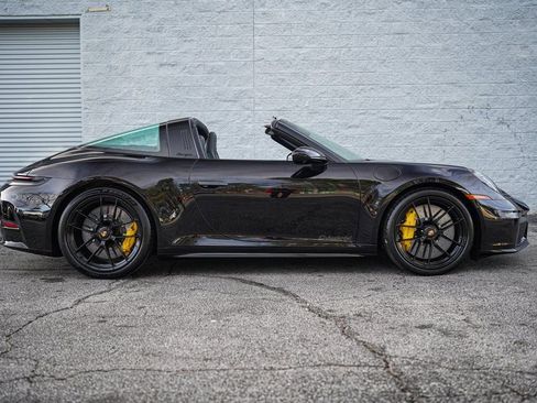 Used 2026 Porsche 911 Targa 4 GTS w/ Premium Package image 19
