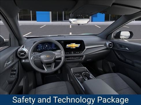 New 2026 Chevrolet Equinox LT FWD image 17