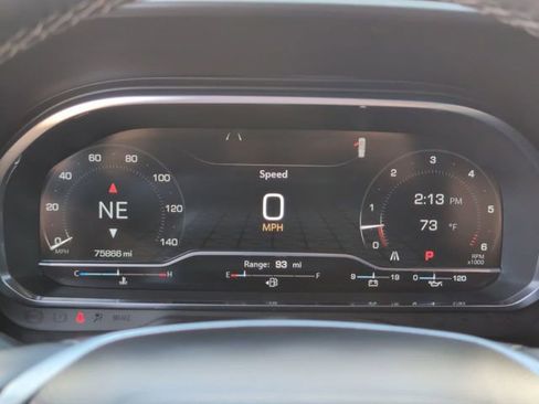 Certified 2024 GMC Yukon XL SLT RWD image 12