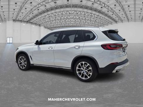 Used 2023 BMW X5 xDrive40i w/ Premium Package AWD/4WD image 5