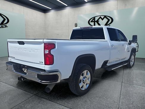 Used 2022 Chevrolet Silverado 3500 LTZ w/ LTZ Texas Edition AWD/4WD image 3