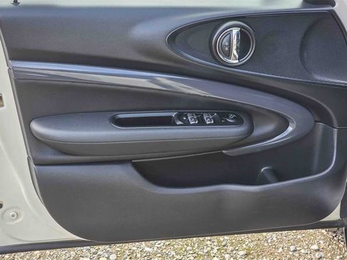 Used 2019 MINI Cooper Clubman S image 18