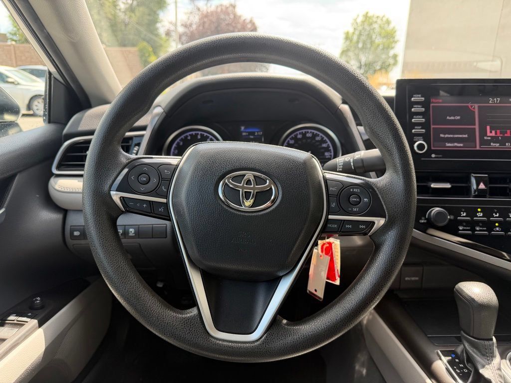 Used 2021 Toyota Camry LE FWD image 10