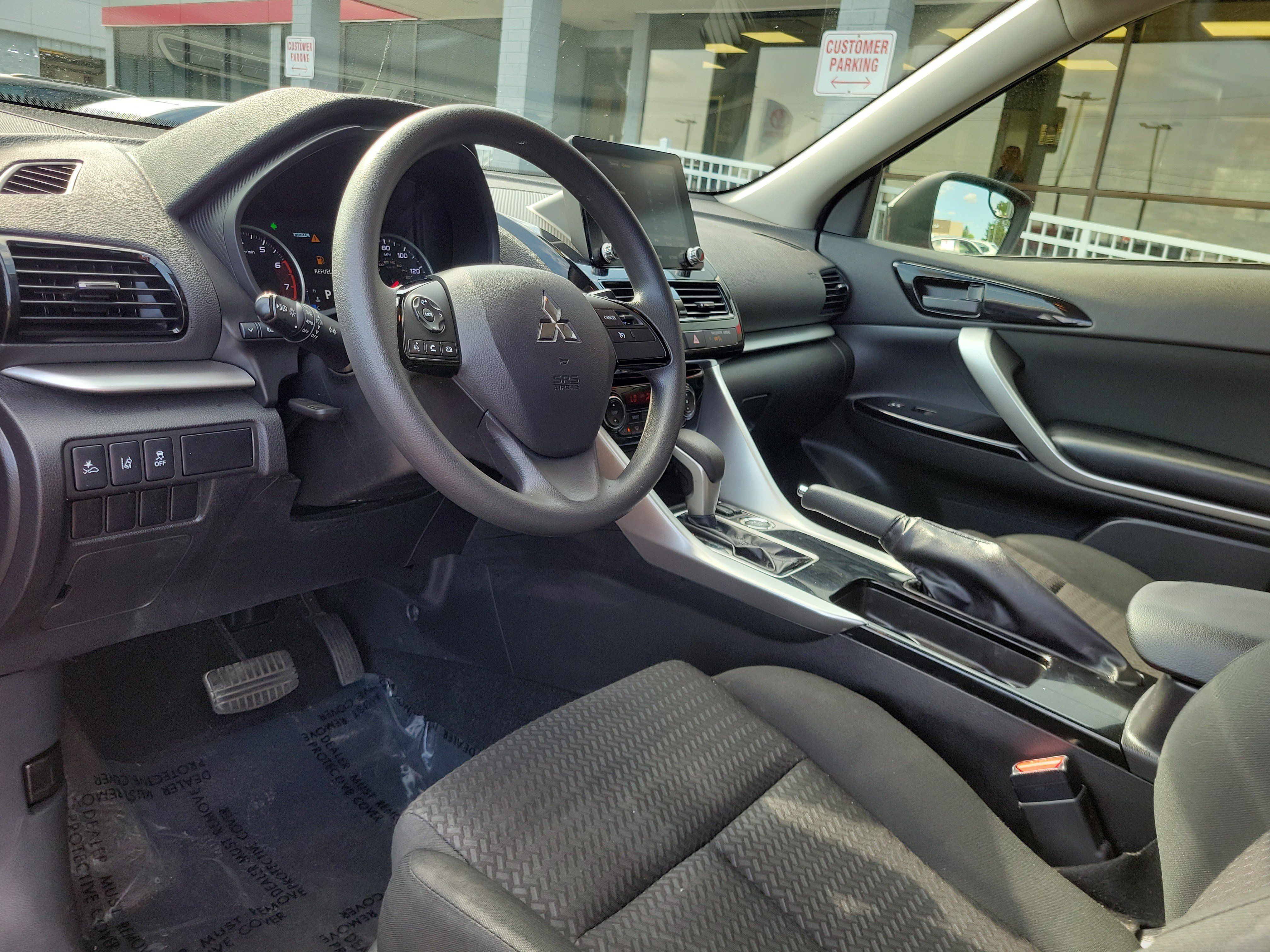 Used 2024 Mitsubishi Eclipse Cross LE AWD/4WD image 19