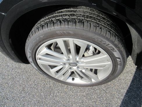 Used 2018 Audi Q5 2.0T Premium Plus w/ Premium Plus Package image 10