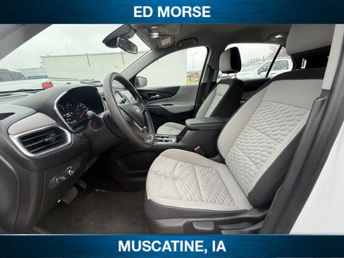 Used 2021 Chevrolet Equinox LS image 5