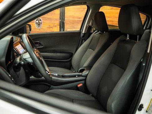Used 2020 Honda HR-V EX image 8
