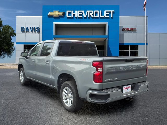 Used 2024 Chevrolet Silverado 1500 LT AWD/4WD image 5