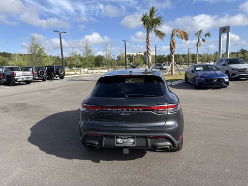 Used 2024 Porsche Macan AWD/4WD image 4
