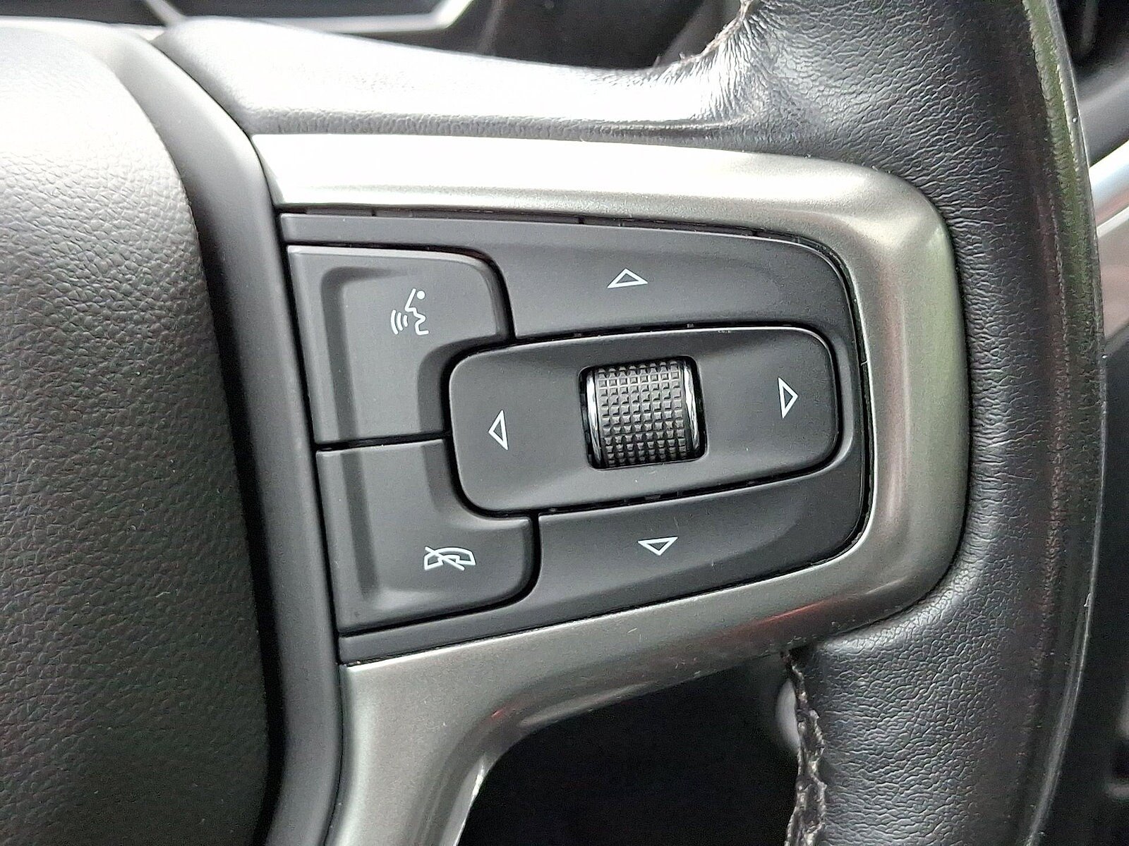 Used 2022 Chevrolet Silverado 1500 LT Trail Boss w/ LT Trail Boss Premium Package AWD/4WD image 18