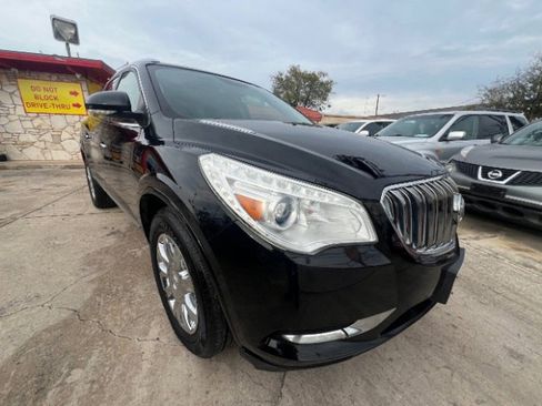 Used 2016 Buick Enclave Leather image 3