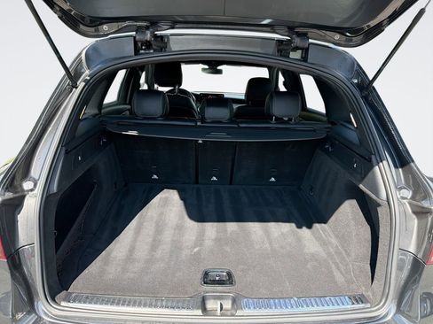 Used 2021 Mercedes-Benz GLC 300 4MATIC image 21