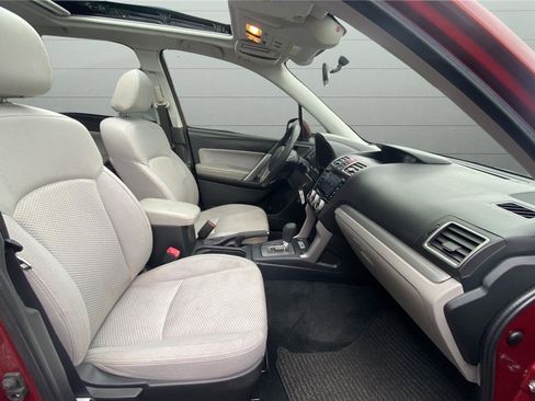 Used 2018 Subaru Forester 2.5i Premium image 16