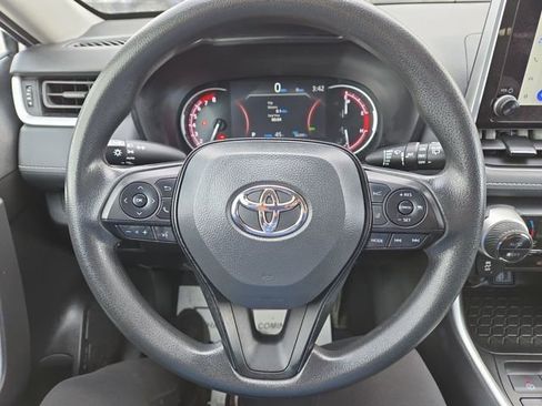 Used 2023 Toyota RAV4 XLE image 17