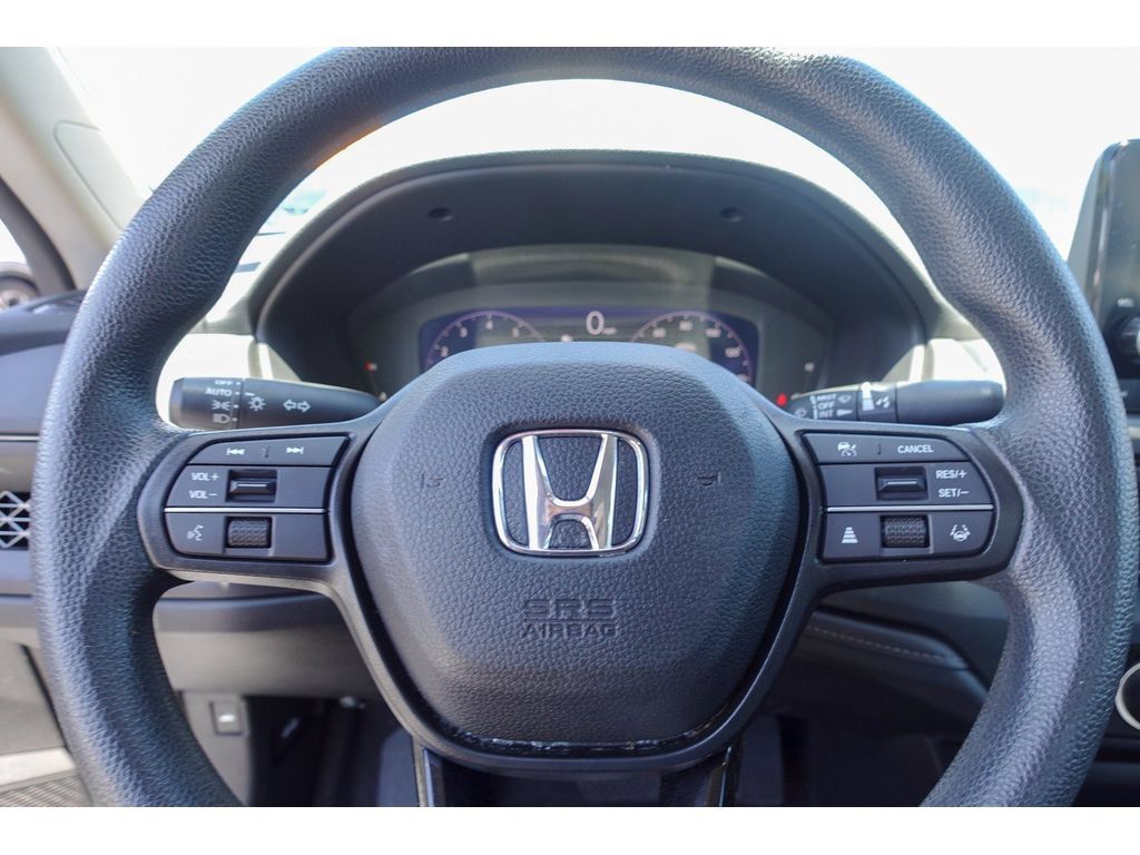 Used 2023 Honda Accord LX image 12
