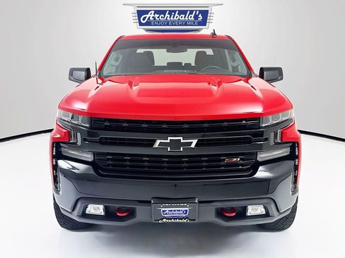 Used 2021 Chevrolet Silverado 1500 LT Trail Boss w/ LPO, Dark Essentials Package image 2