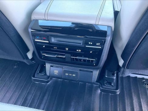 Used 2025 Acura MDX A-Spec image 36