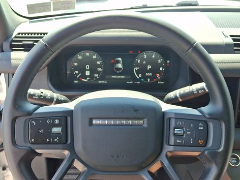 Used 2024 Land Rover Defender 110 X-Dynamic SE AWD/4WD image 18