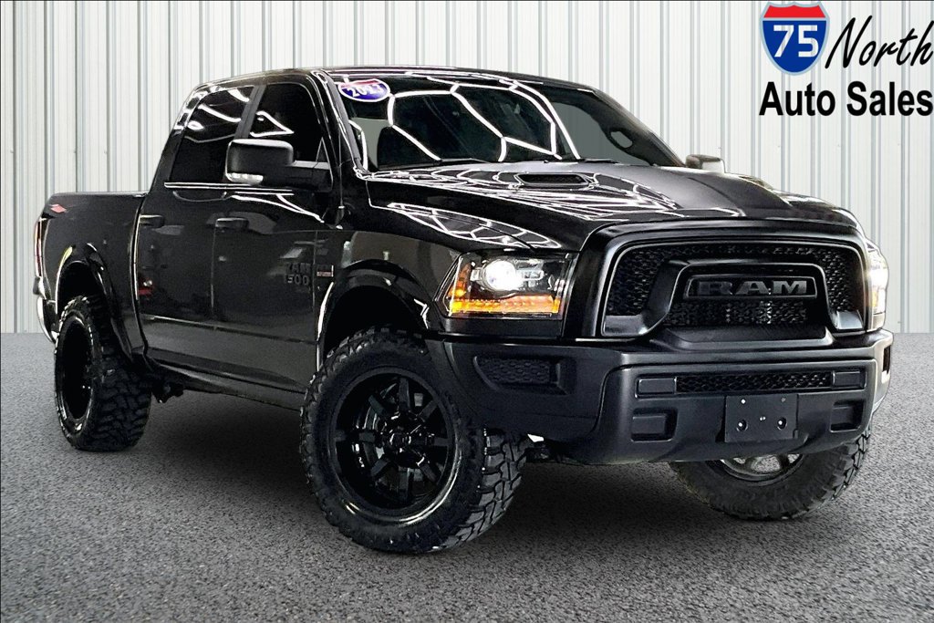 Used 2023 RAM 1500 Warlock AWD/4WD image 1