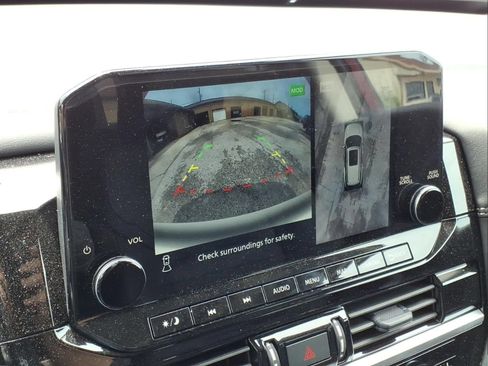Used 2025 Nissan Pathfinder Platinum w/ Cargo Package FWD image 29
