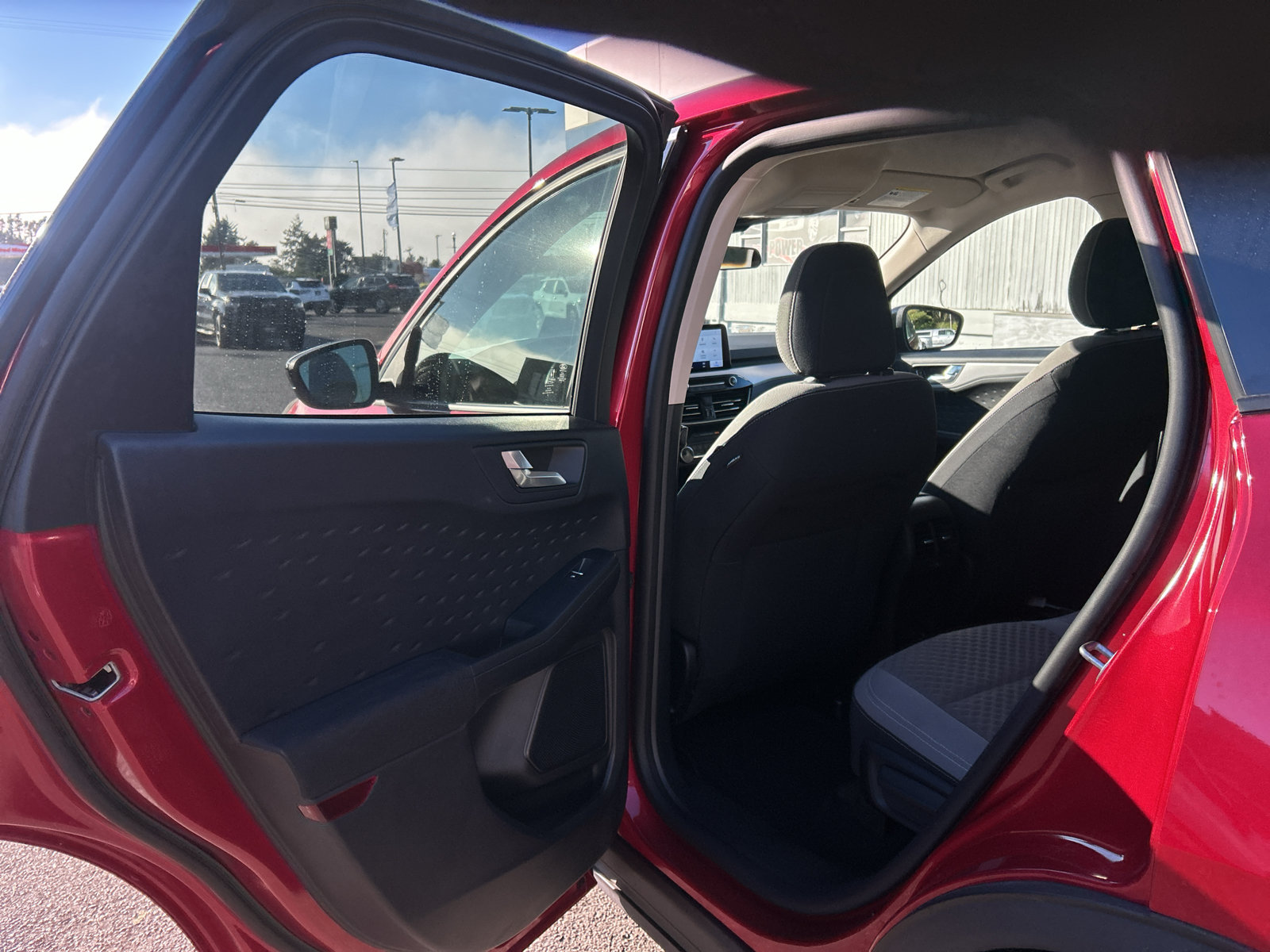 Used 2020 Ford Escape SE Sport FWD image 27