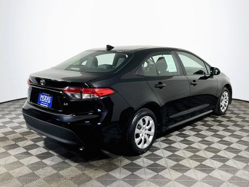 Used 2024 Toyota Corolla LE FWD image 7