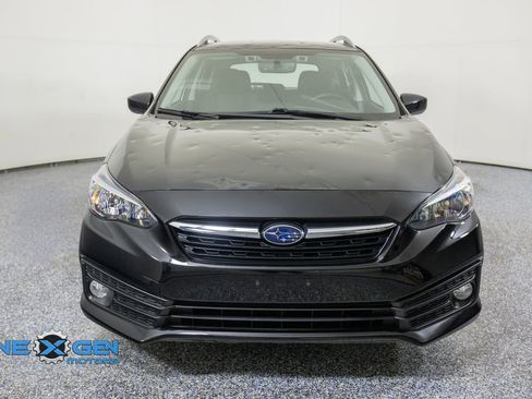 Used 2023 Subaru Impreza 2.0i Premium AWD/4WD image 2