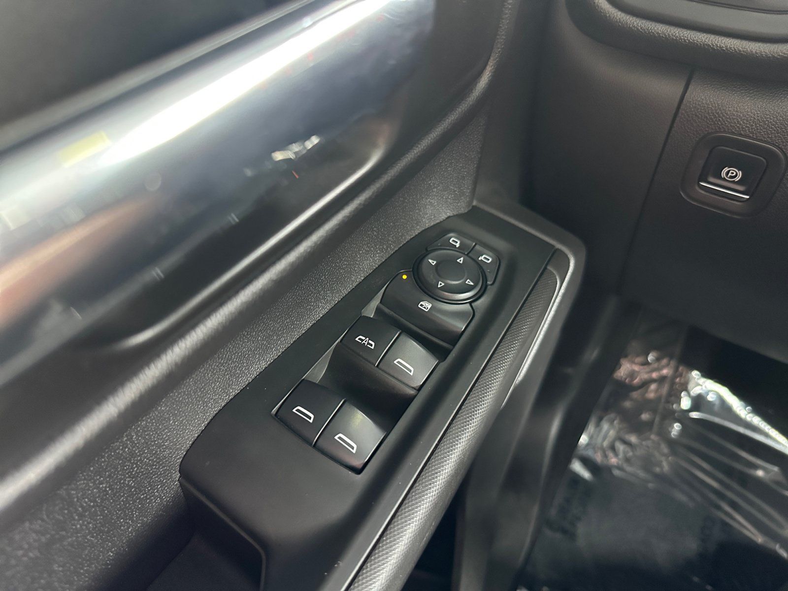 Used 2025 Chevrolet Silverado 1500 Custom RWD image 16