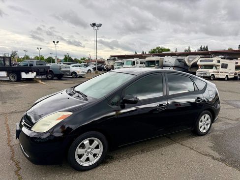 Used 2005 Toyota Prius FWD image 3
